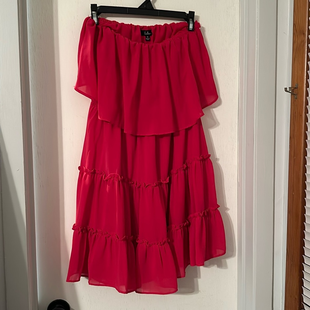 Lulu’s Strapless dress (hot pink)